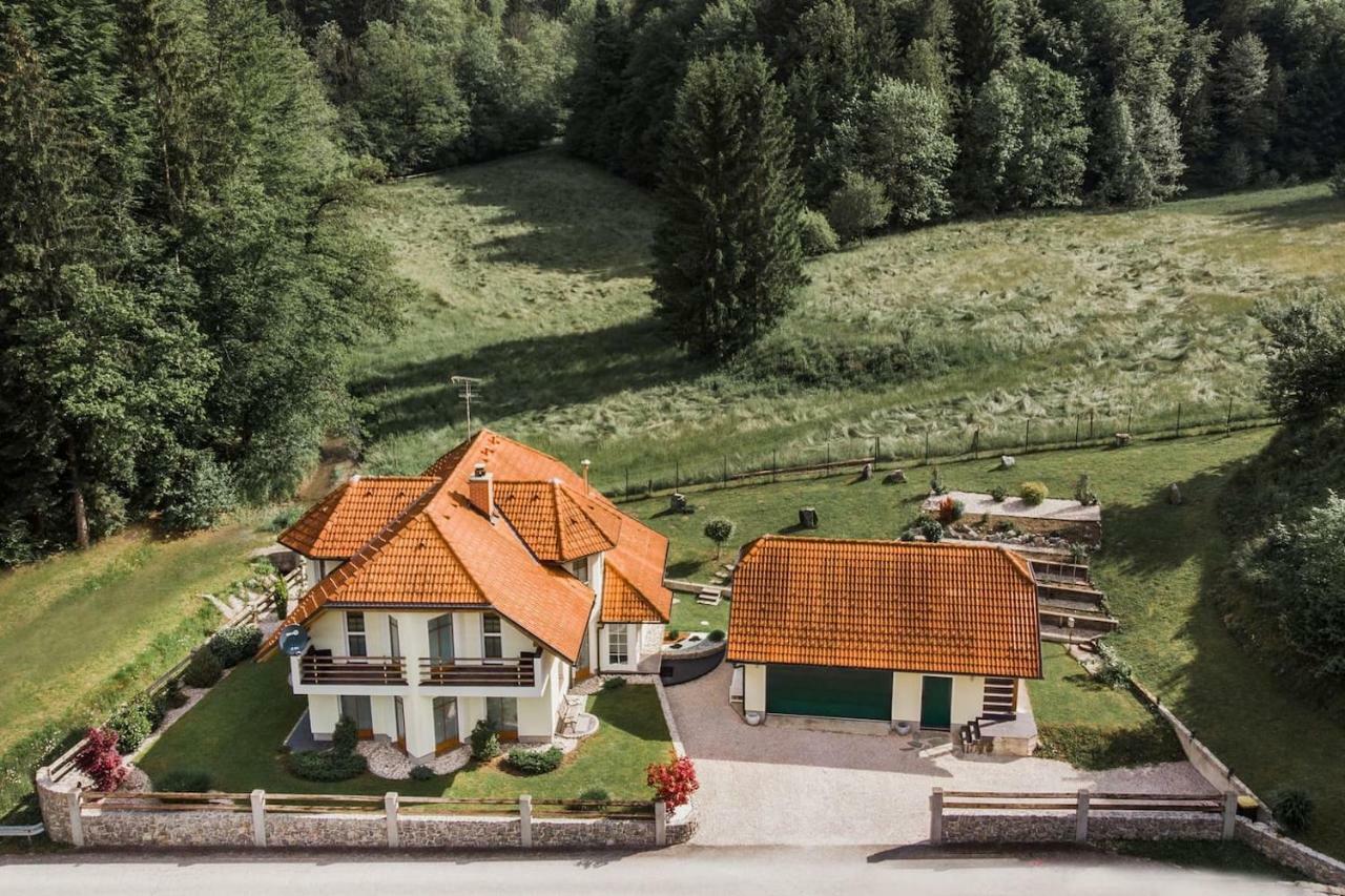 House Of Adventure - The Base To Explore Slovenia Лазе-в-Тухинью Экстерьер фото
